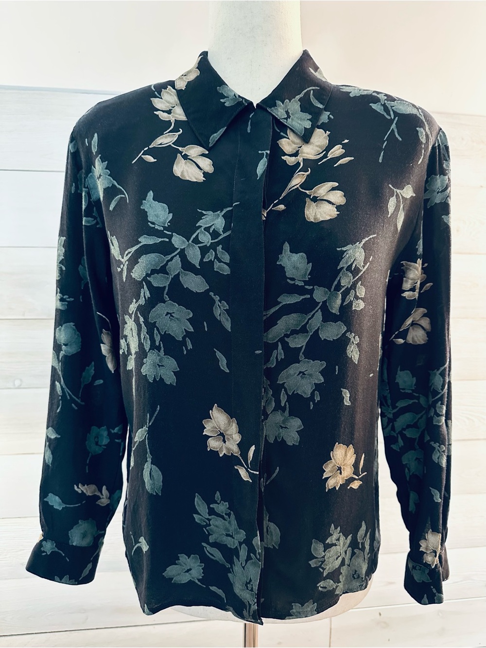 Jones New York Black Button-Front Blouse with Subtle Floral Print -Petite